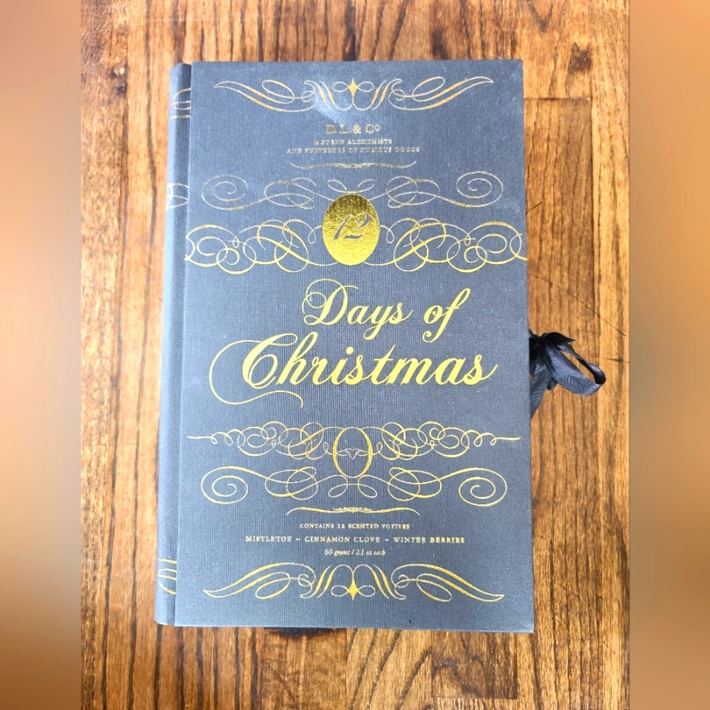 NIB D.L. & Co. 12 Days of Christmas Candle Set